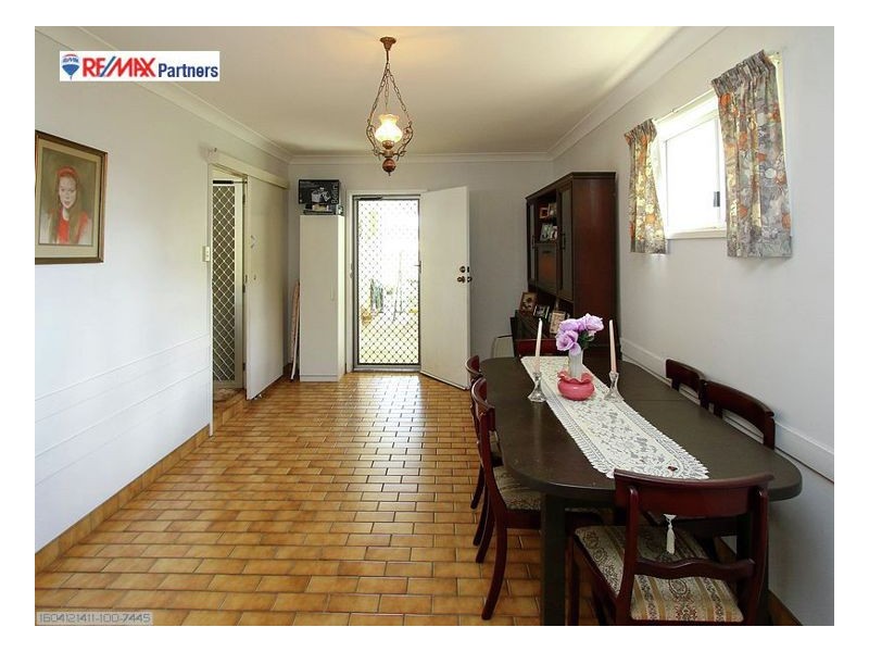 111 Oleander Ave, Scarness QLD 4655