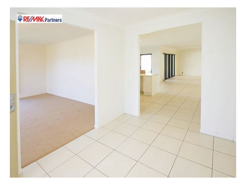 8 Krista Court, Burrum Heads QLD 4659