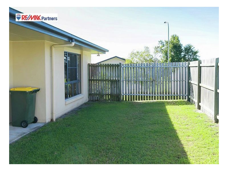8 Krista Court, Burrum Heads QLD 4659