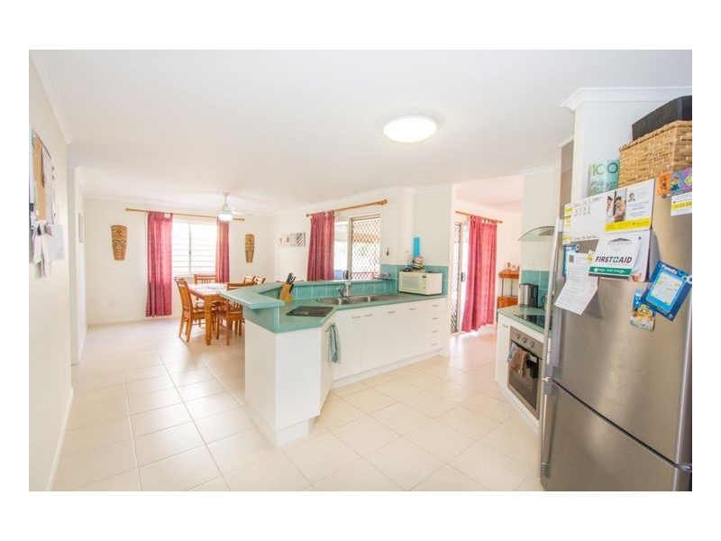 14 Currawong Court, Eli Waters QLD 4655