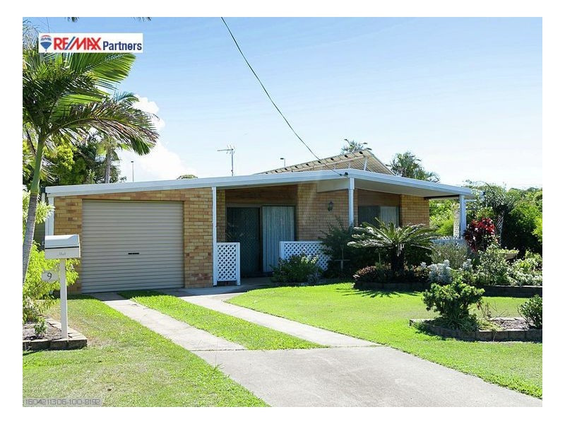 9 Riley Street, Urangan QLD 4655