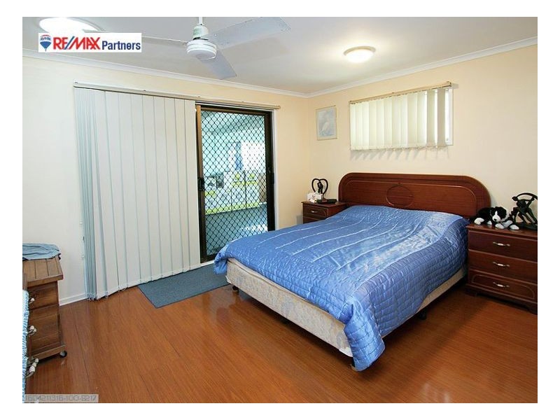 9 Riley Street, Urangan QLD 4655