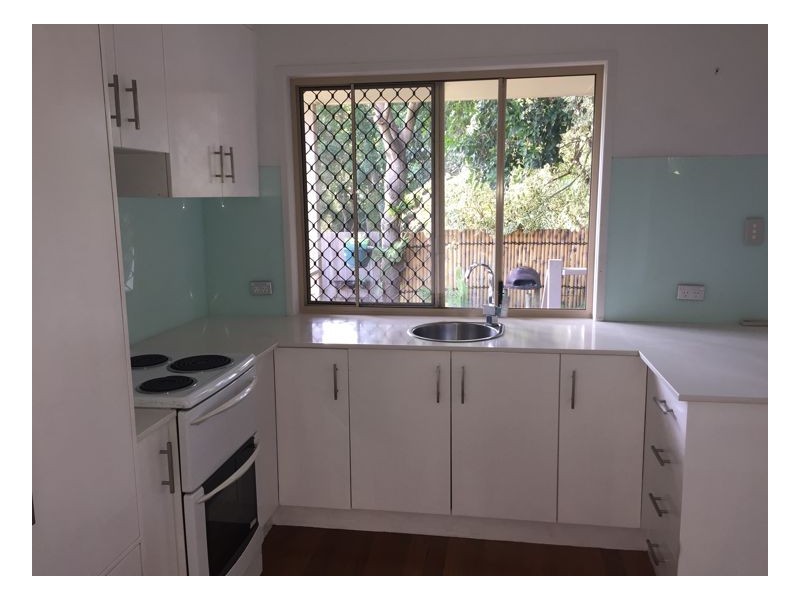 16B Richard Street, Urangan QLD 4655