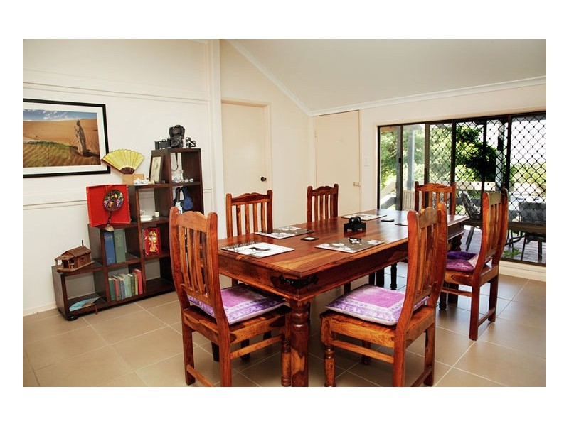 20 Beacon Road, Booral QLD 4655