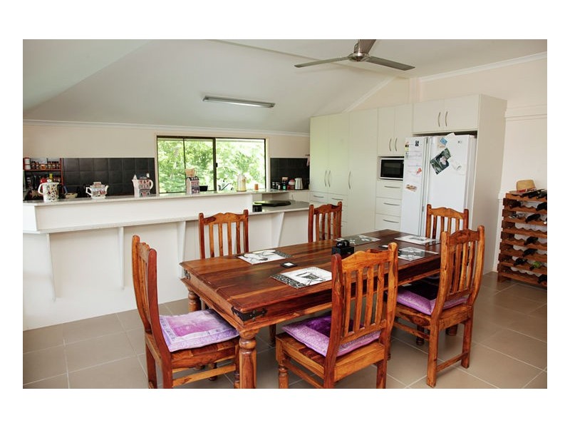 20 Beacon Road, Booral QLD 4655