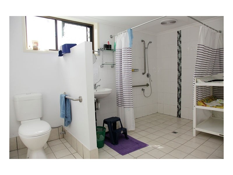20 Beacon Road, Booral QLD 4655