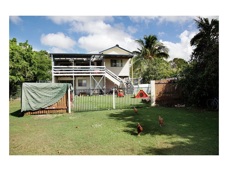 20 Beacon Road, Booral QLD 4655