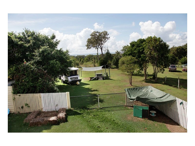 20 Beacon Road, Booral QLD 4655