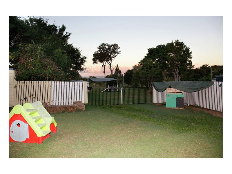 20 Beacon Road, Booral QLD 4655