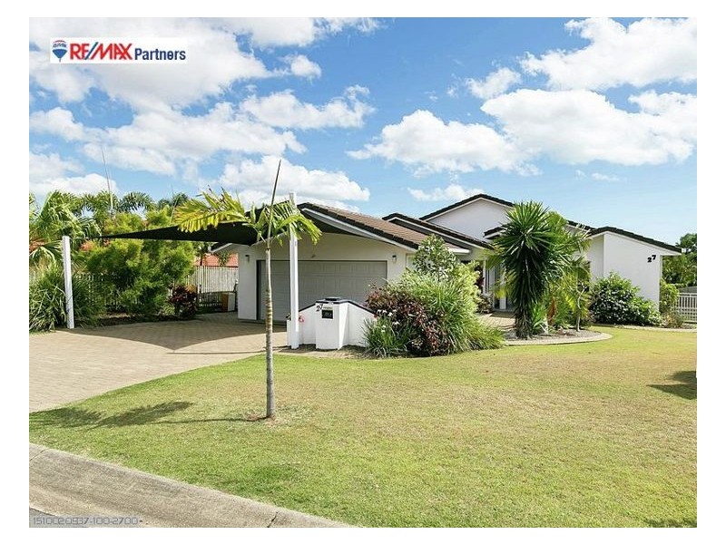 27 Royal Drive, Kawungan QLD 4655
