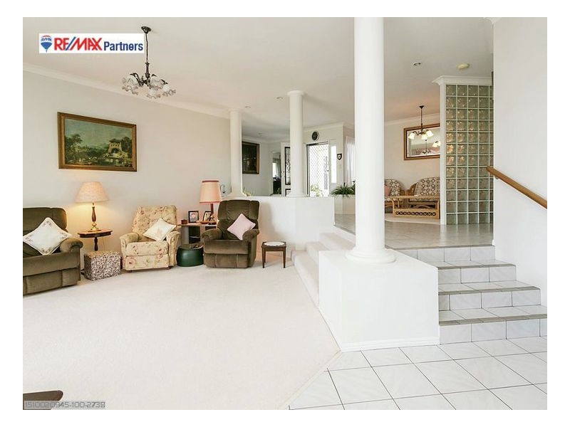 27 Royal Drive, Kawungan QLD 4655