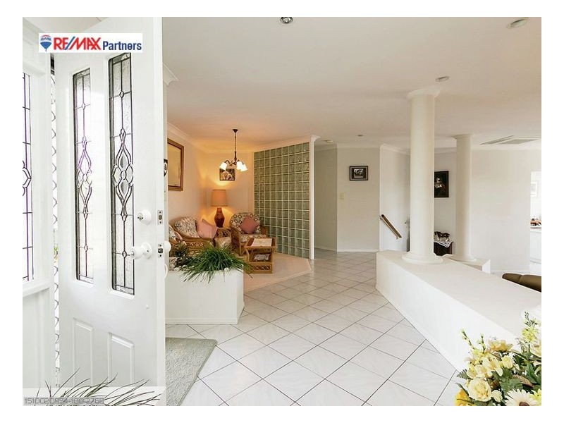 27 Royal Drive, Kawungan QLD 4655