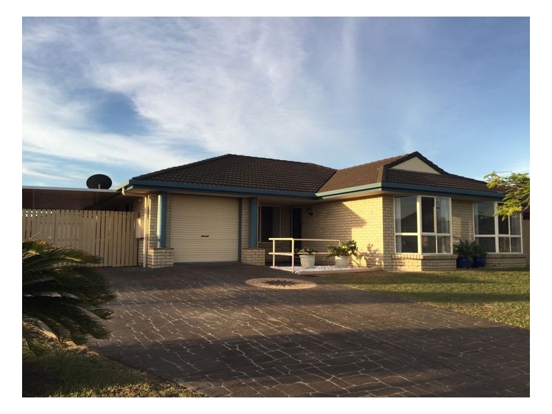 3 Whistler Court, Eli Waters QLD 4655