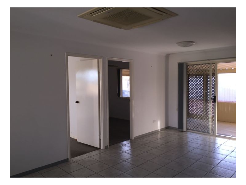 3 Whistler Court, Eli Waters QLD 4655