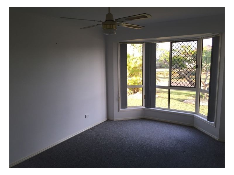 3 Whistler Court, Eli Waters QLD 4655