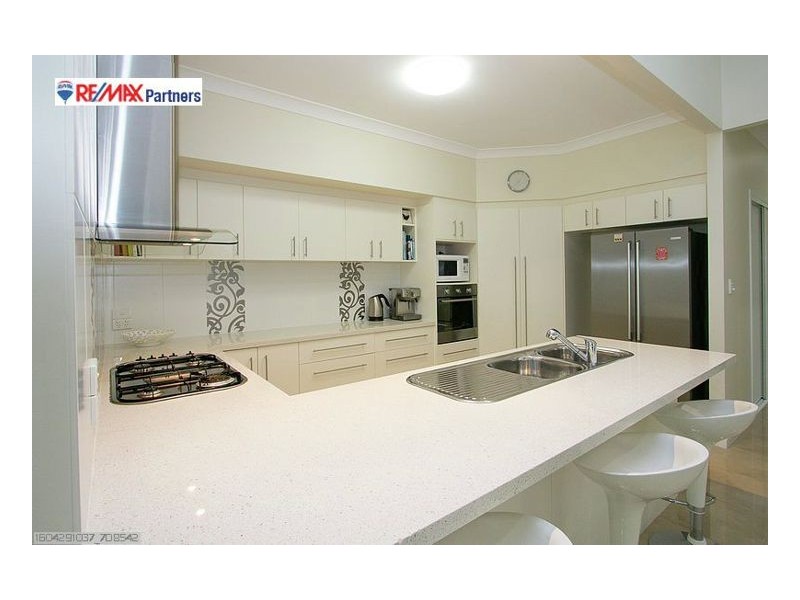 36 Harrison Circuit, Urangan QLD 4655