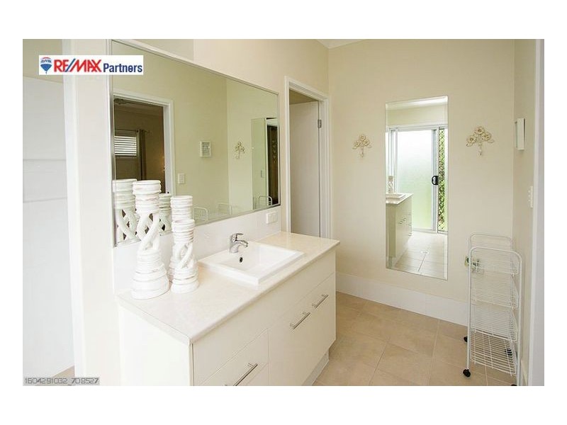 36 Harrison Circuit, Urangan QLD 4655