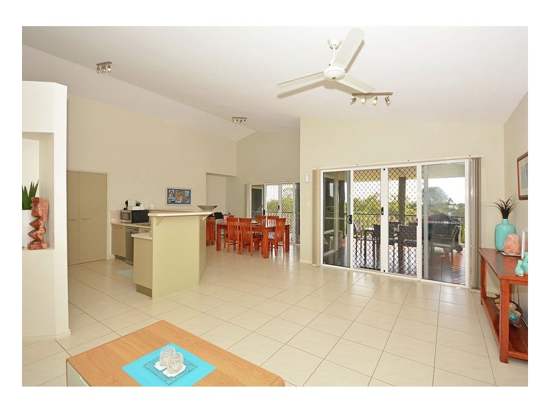 18 Annette Street, Dundowran Beach QLD 4655