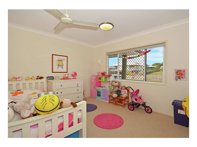 18 Annette Street, Dundowran Beach QLD 4655