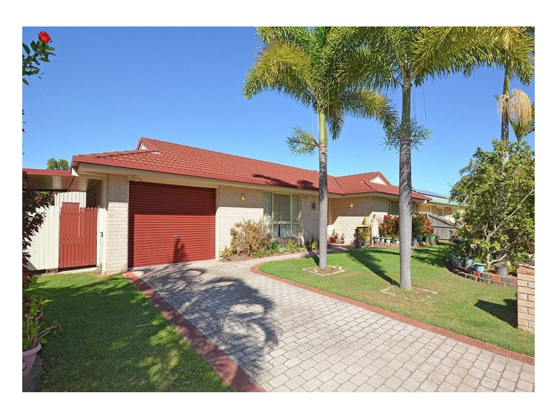 15 Lester Crescent, Torquay QLD 4655