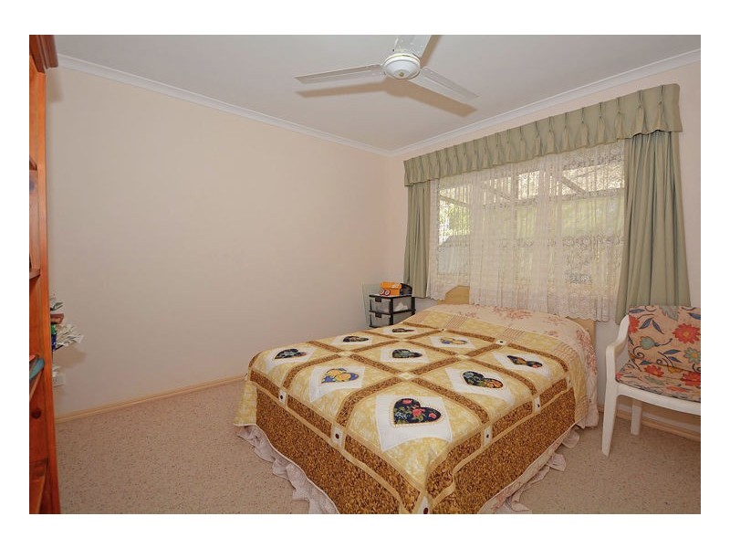 15 Lester Crescent, Torquay QLD 4655