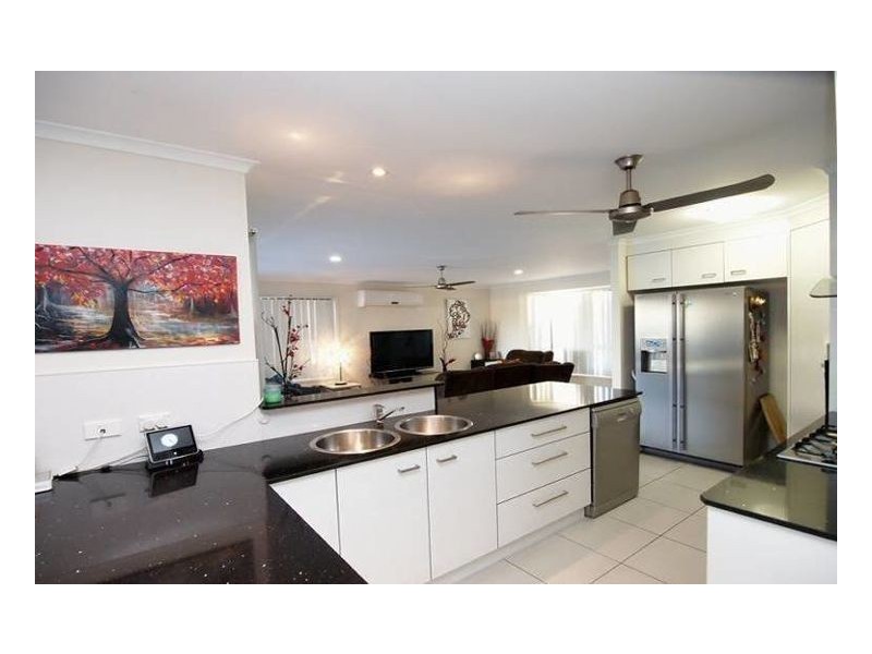 67 Endeavour Way, Eli Waters QLD 4655