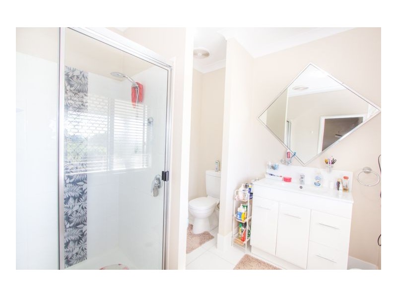 107-109 Seafarer Drive, River Heads QLD 4655