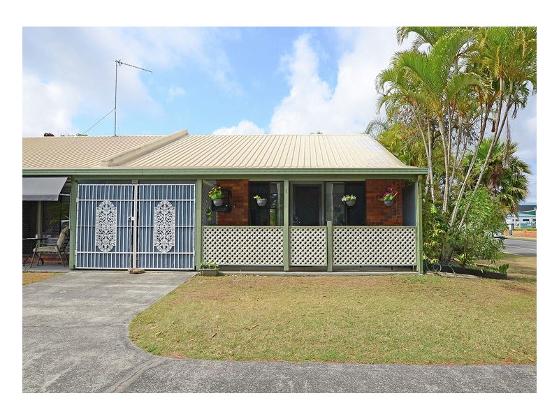 1/12 Denmans Camp Road, Torquay QLD 4655