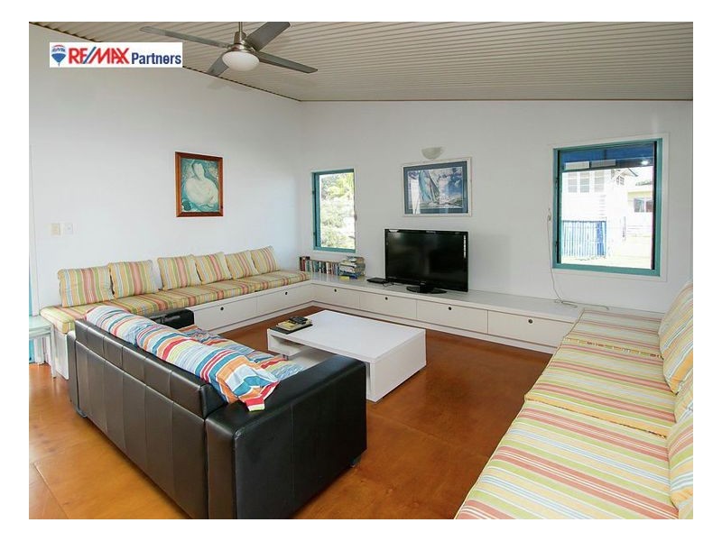 42 Moreton Street, Toogoom QLD 4655