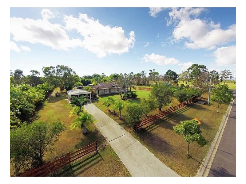 1 Oakes Drive, Burrum Heads QLD 4659