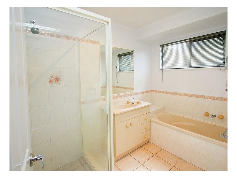 1 Oakes Drive, Burrum Heads QLD 4659