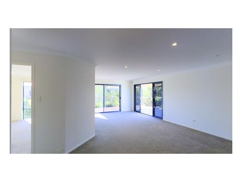 4 Bonnie Place, Craignish QLD 4655
