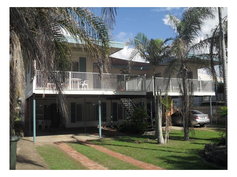 443-444 Esplanade, Torquay QLD 4655