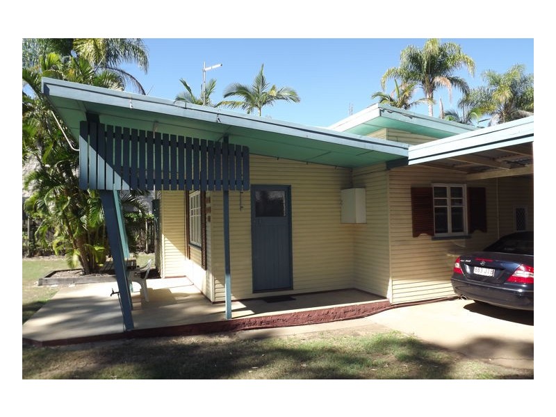 443-444 Esplanade, Torquay QLD 4655