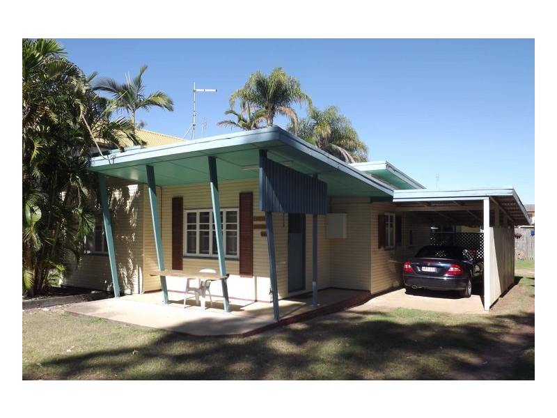 443-444 Esplanade, Torquay QLD 4655