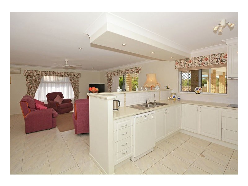 10 Barramundi Drive, Burrum Heads QLD 4659