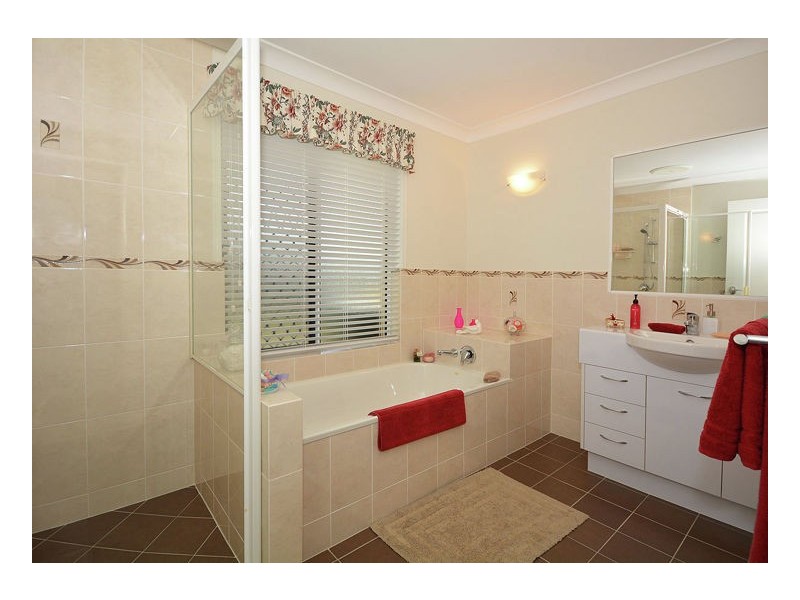 10 Barramundi Drive, Burrum Heads QLD 4659