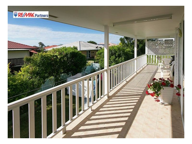 6 Elaine Court, Scarness QLD 4655