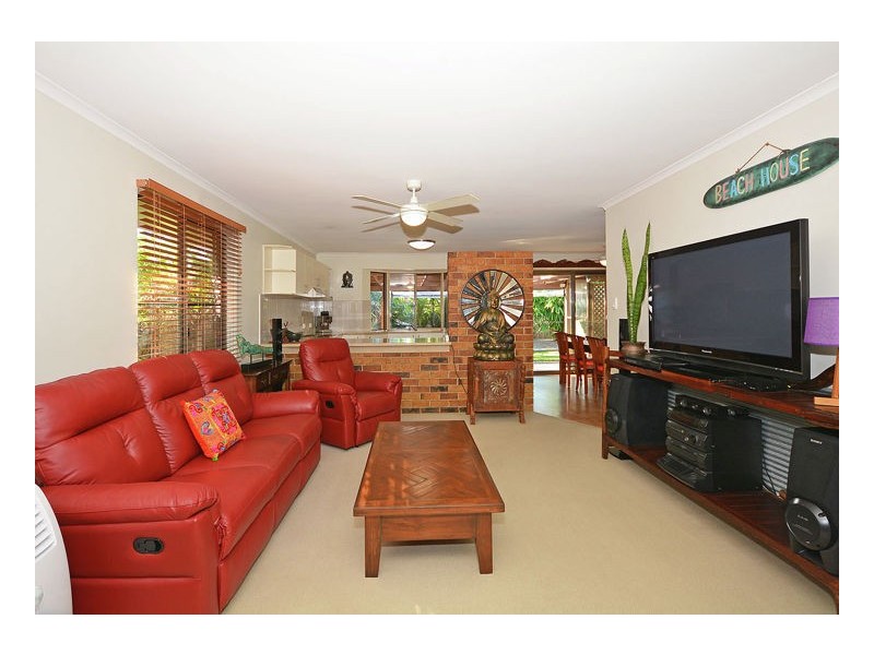 16 Hastings Street, Pialba QLD 4655