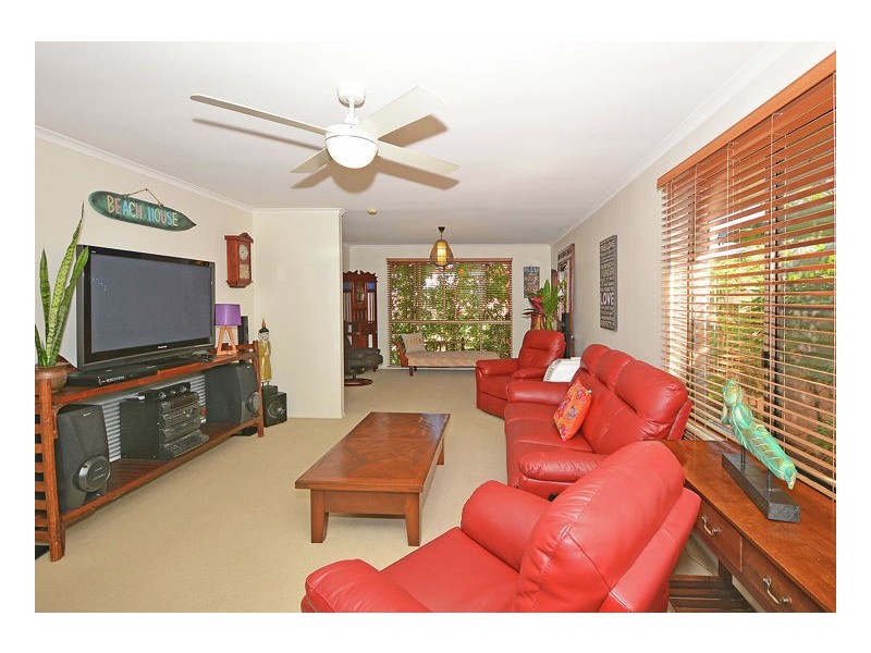 16 Hastings Street, Pialba QLD 4655