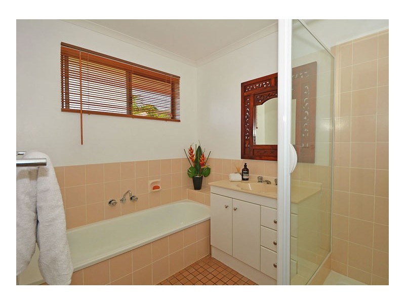 16 Hastings Street, Pialba QLD 4655