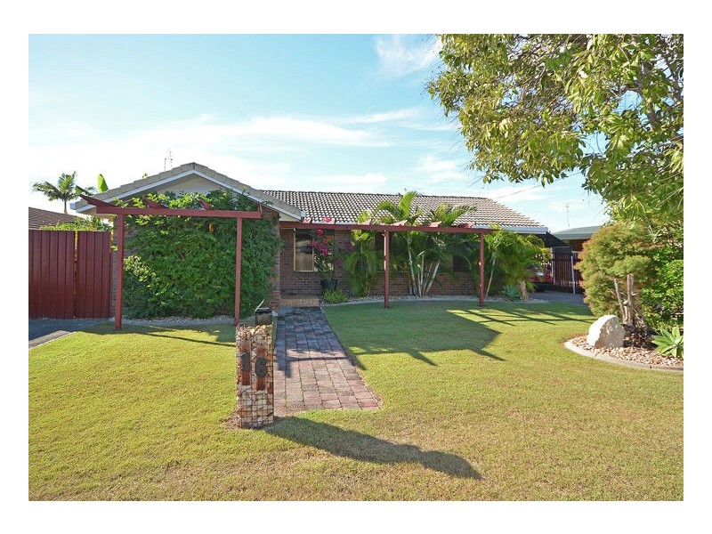 16 Hastings Street, Pialba QLD 4655