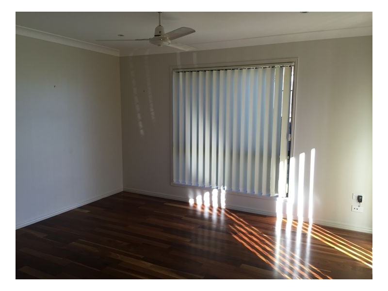 7 Adam Court, Urangan QLD 4655