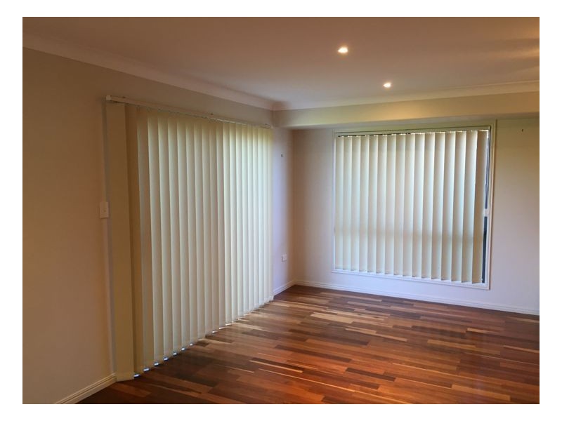 7 Adam Court, Urangan QLD 4655