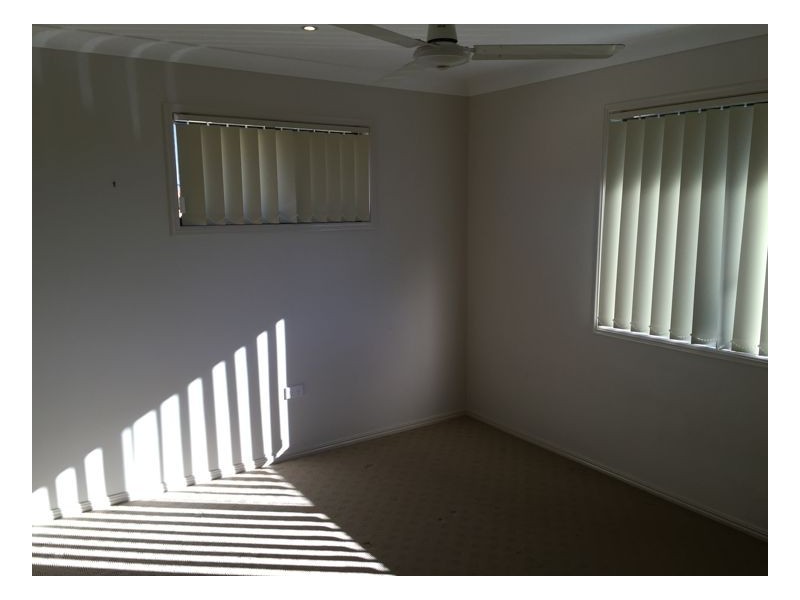 7 Adam Court, Urangan QLD 4655