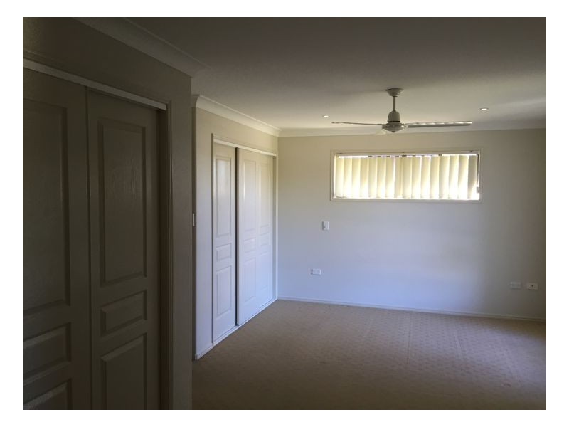 7 Adam Court, Urangan QLD 4655