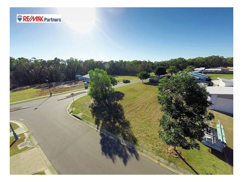 2 Wave Court, Toogoom QLD 4655