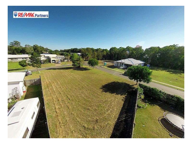 2 Wave Court, Toogoom QLD 4655