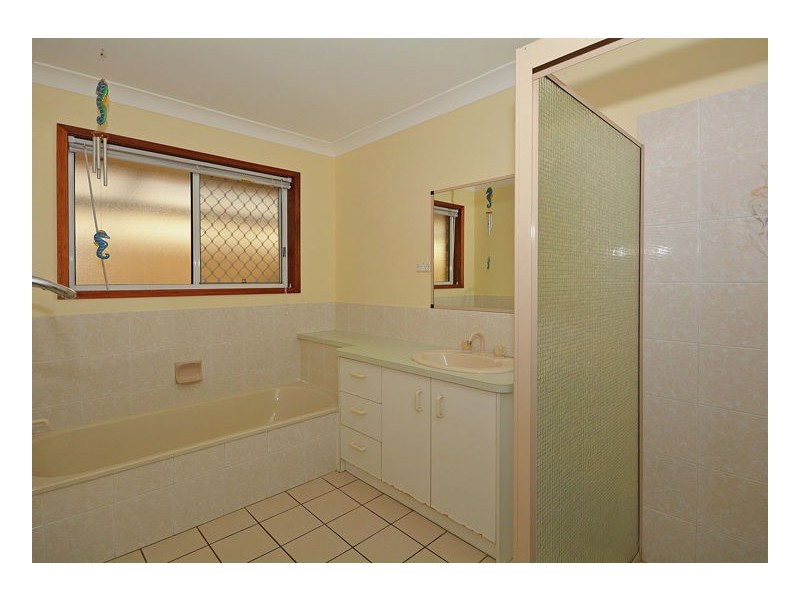25 Cedar Crescent, Kawungan QLD 4655