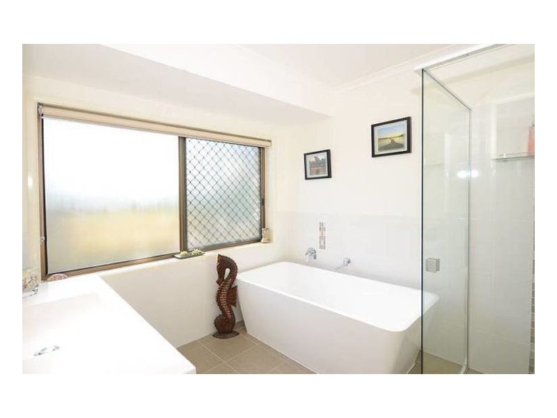 68 Oslove Drive, Booral QLD 4655